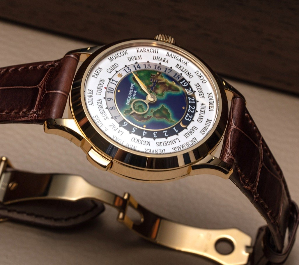 Cách vệ sinh đồng hồ Patek Philippe fake đúng cách