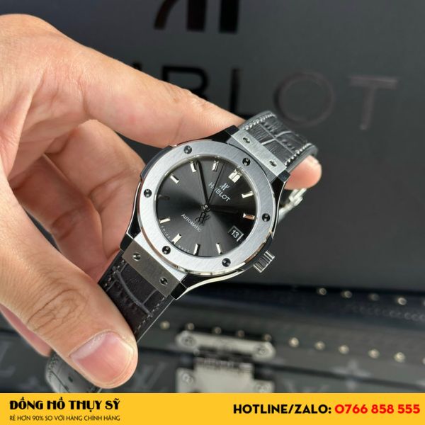 Đồng hồ Hublot Classic Fusion 38mm titanium mặt xám