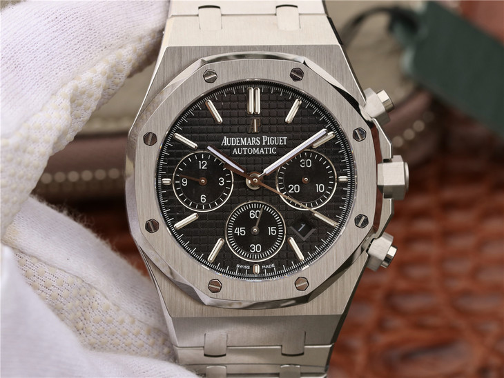 So sánh hai mẫu đồng hồ JH Factory Replica Audemars Piguet Royal Oak Chronograph 26331 với Asia 7750 Secs @ 6