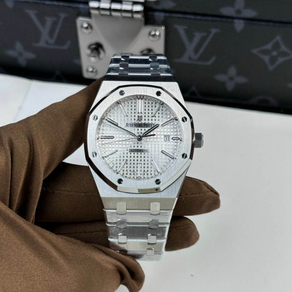 Đồng hồ  Audemars Piguet Royal Oak 15400 mặt trắng fake 