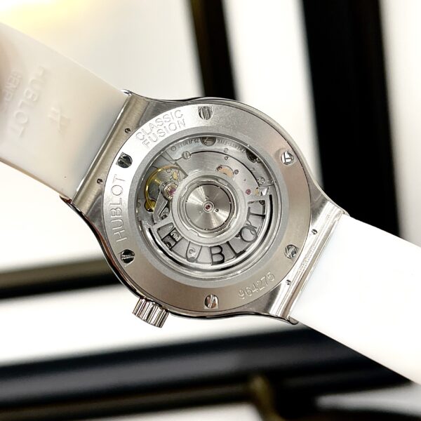 Đồng Hồ Hublot Classic Fusion Viền Kim Cương Moissanite White Size 38mm Siêu Cấp