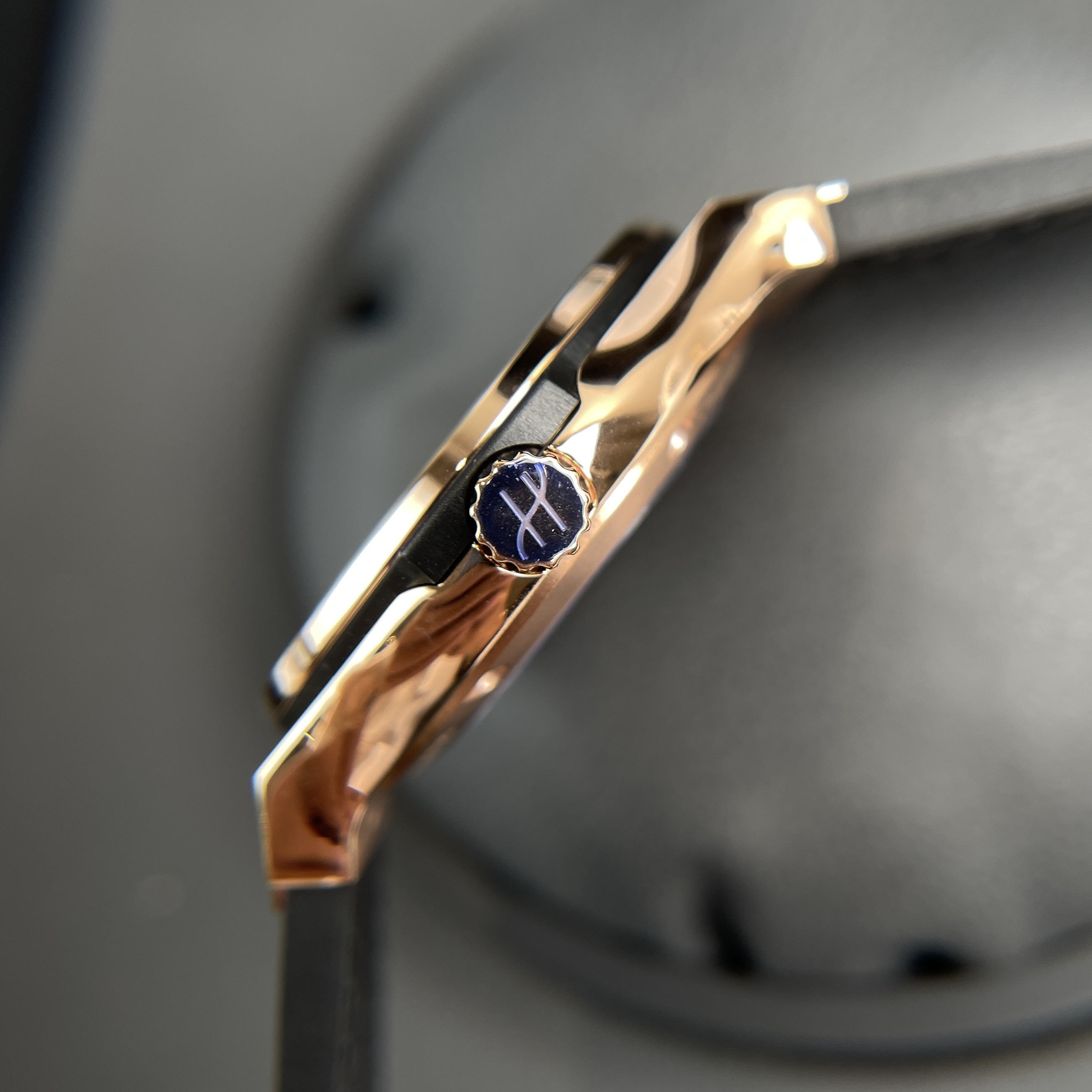 Đồng Hồ Hublot Classic Fusion King Gold Black Size 38mm Like Auth