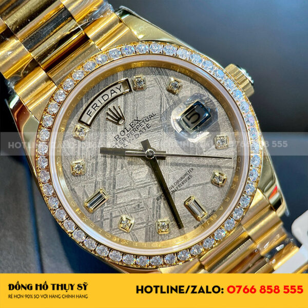 Rolex daydate 36 mặt thiên thạch viền moissanitte