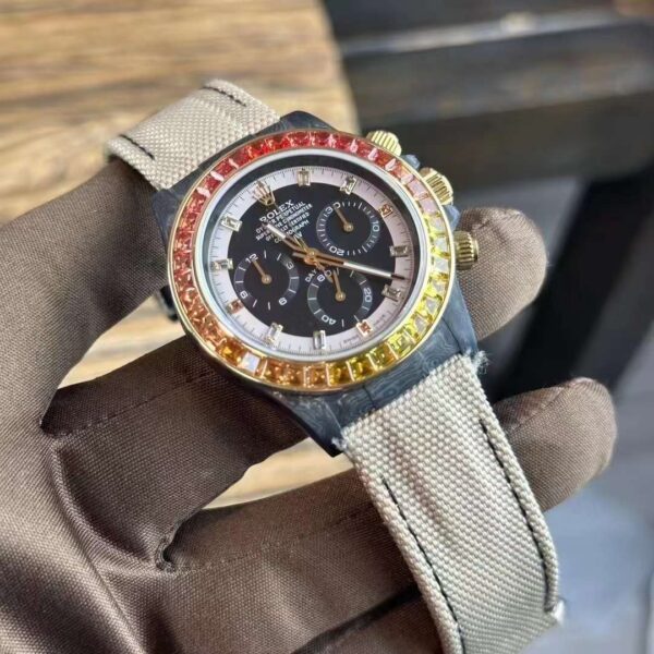 Đồng Hồ Rolex Cosmograph Daytona Vỏ Carbon Viền Đá Siêu Cấp