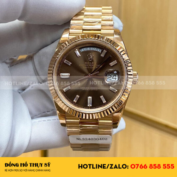 Rolex daydate 40 228235 mặt số chocolate kim cương baguette