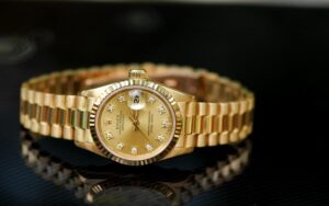 Rolex fake có bộ máy từ Trung Quốc hoặc Nhật Bản